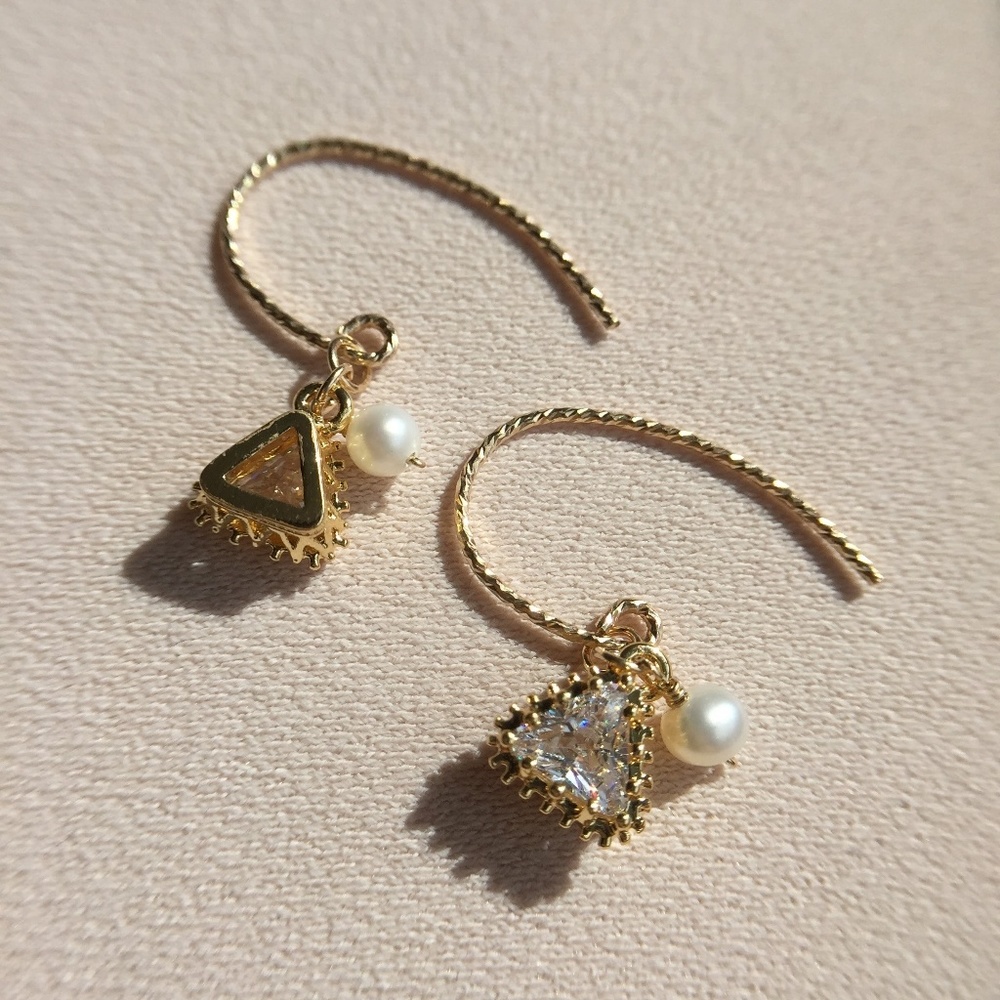 14k gold filled peal ear ring